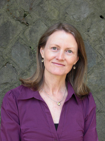 Photo of Holly Thompson