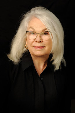 Photo of Robin Oliveira