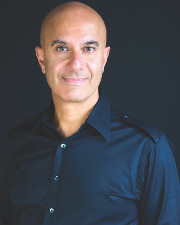 Photo of Robin Sharma