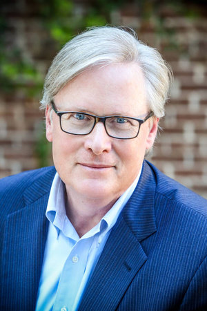 Photo of John Donvan