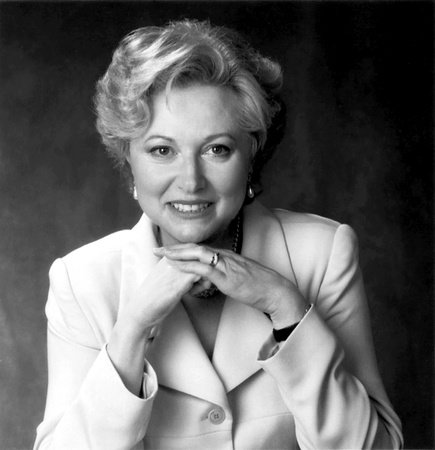 Photo of Mira Kirshenbaum