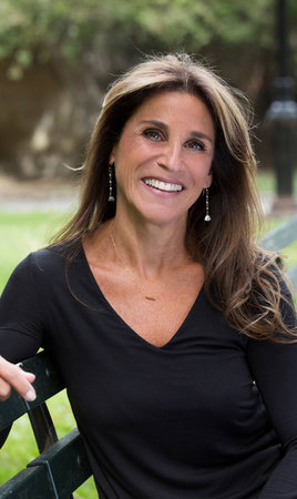 Photo of Caren Zucker