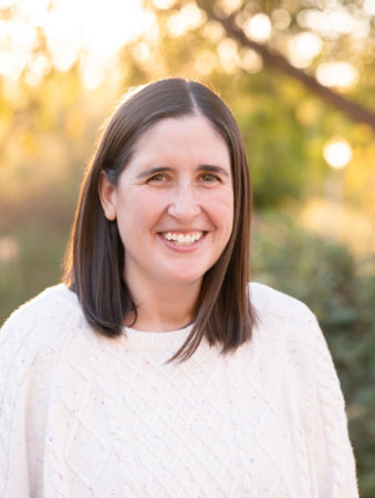 Photo of Jennifer E. Smith