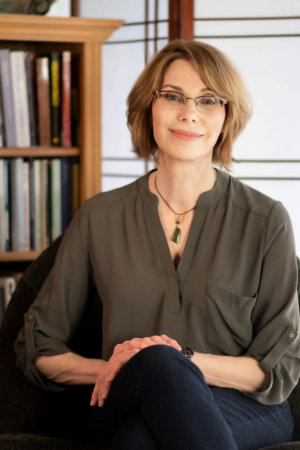 Photo of JoAnne Tompkins