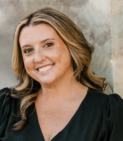 Photo of Lindsey Daly