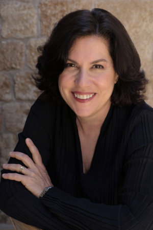 Photo of Lori Banov Kaufmann