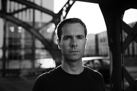 Photo of Jonathan Lee