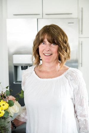 Photo of Beth Sinclair