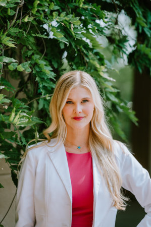 Photo of Natalie Crawford, M.D.