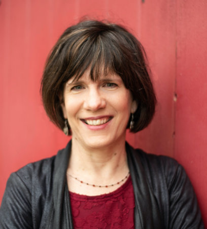 Photo of Shelley Pearsall