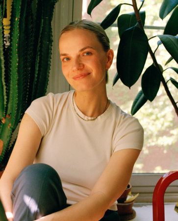 Photo of Liza Batkin