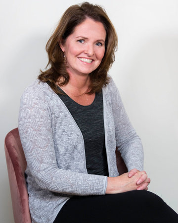 Photo of Laura Bradford