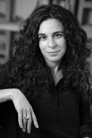 Photo of Robyn Schiff